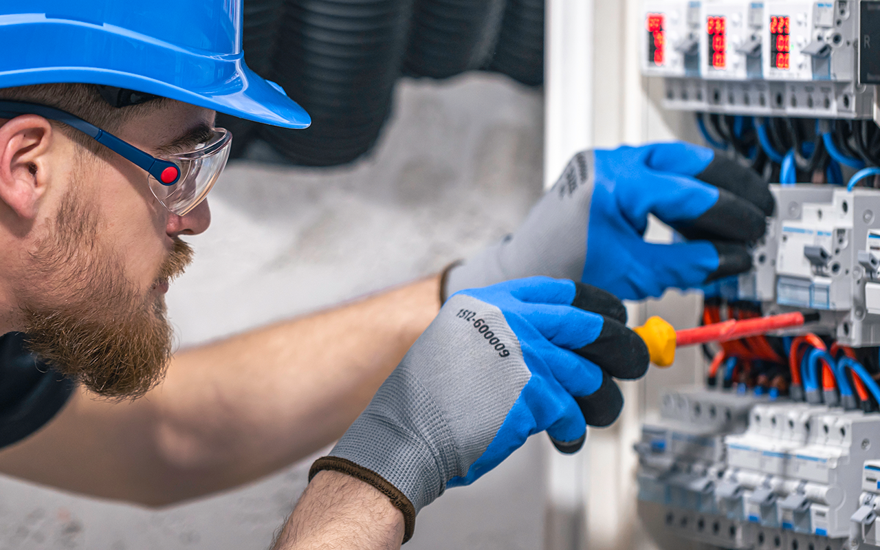 Instalaciones eléctricas: Protección para seguridad- Protecciones contra choque eléctrico.